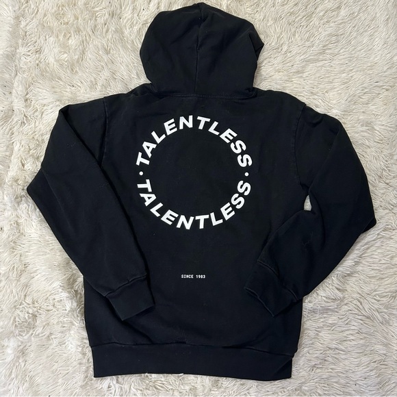 ◾️Talentless Circle Logo Black Hoodie - Picture 7 of 13